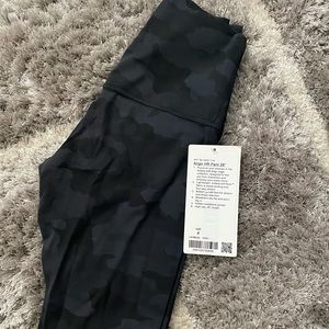 NWT Lululemon Align High Rise Incognito Camo Black 28” Leggings Size 4